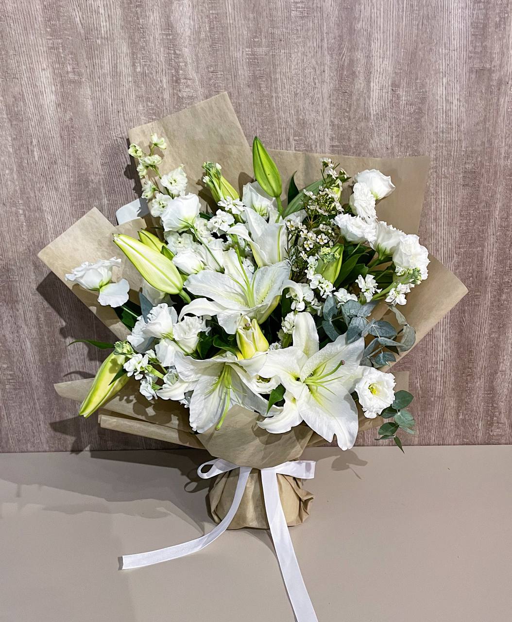 Classic Lily Bouquet