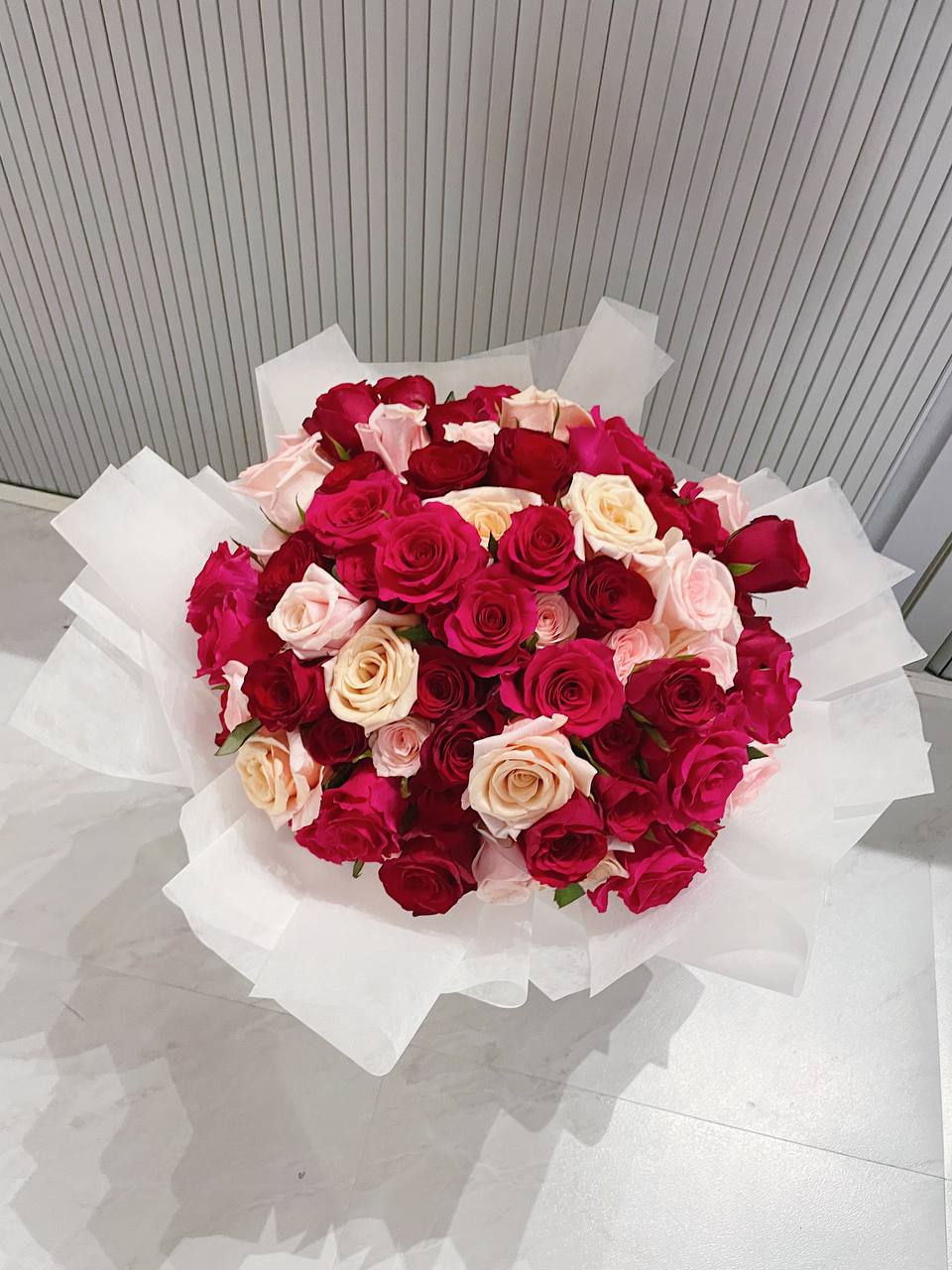 99 Fresh Roses